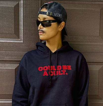 X DOLLS: COULD BE A CULT HAT IN WASHED BLACK/RED